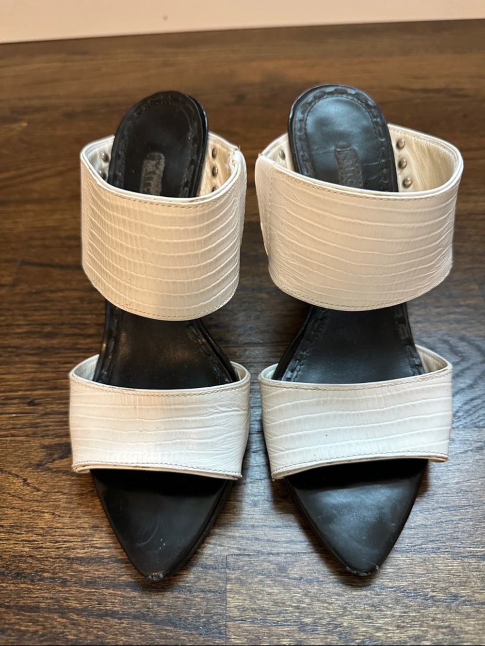 Alice + Olivia White Two-Band Pointed-Toe Heeled Slides